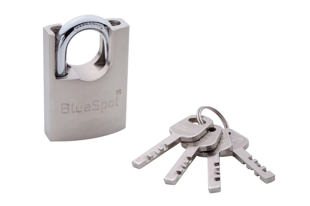 BLUE SPOT TOOLS 40MM SHROUDED SATIN FINISH PADLOCK - Premium Security from BLUE SPOT - Just £7.99! Shop now at Bargain LAB