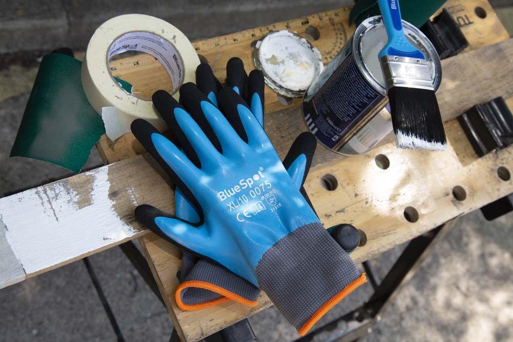 BLUE SPOT TOOLS LATEX WATER RESISTANT GLOVES (XL) - Premium Building Tools from BLUE SPOT - Just £6.49! Shop now at Bargain LAB